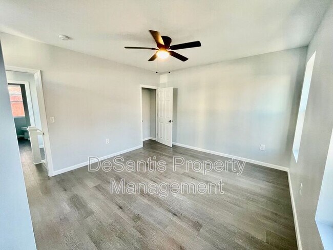 Building Photo - 2 Edith Pl