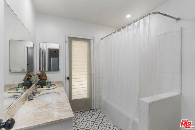 Building Photo - 4139 Magna Carta Rd
