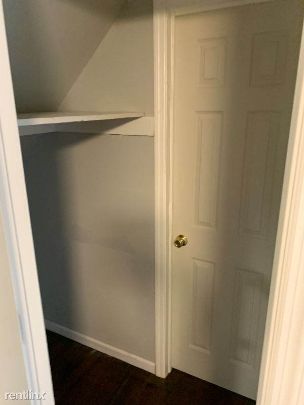 Building Photo - 3 br, 1.5 bath House - 369 E 28th St