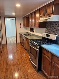 Building Photo - 61 Lynncrest Terrace