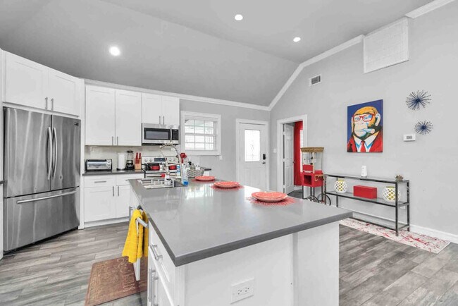 Building Photo - 2615 Arbor St