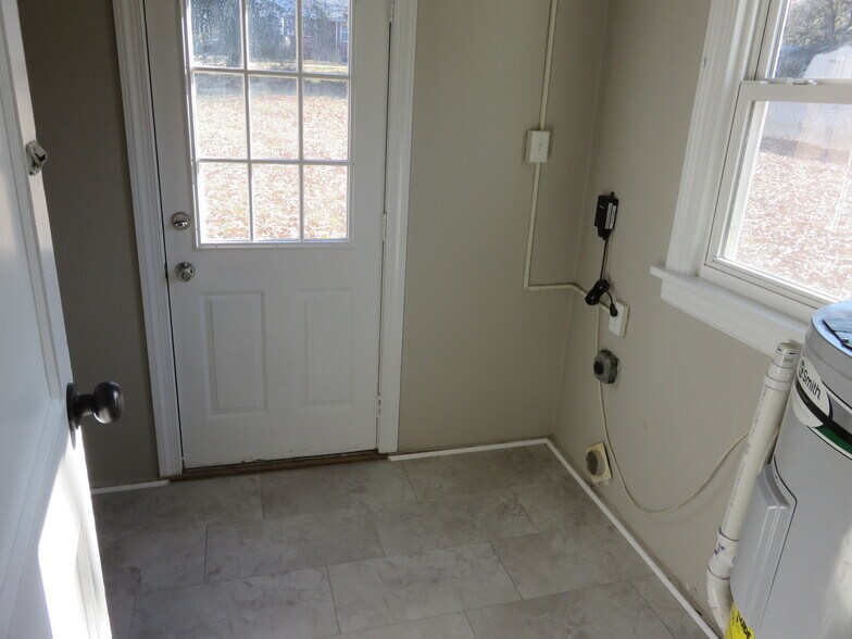 Building Photo - 107 A P Hill Ave