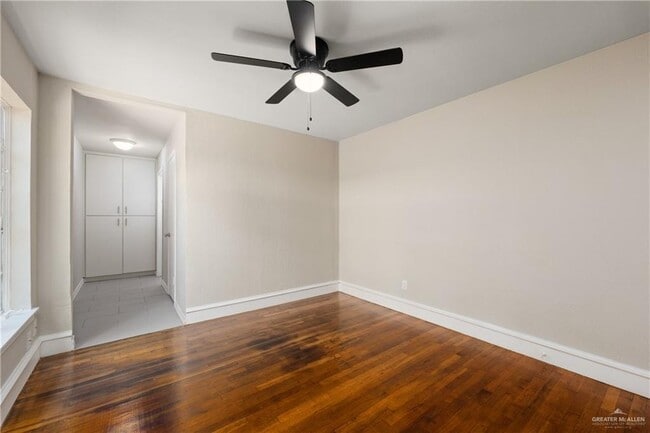 Building Photo - 1305 Quince Ave