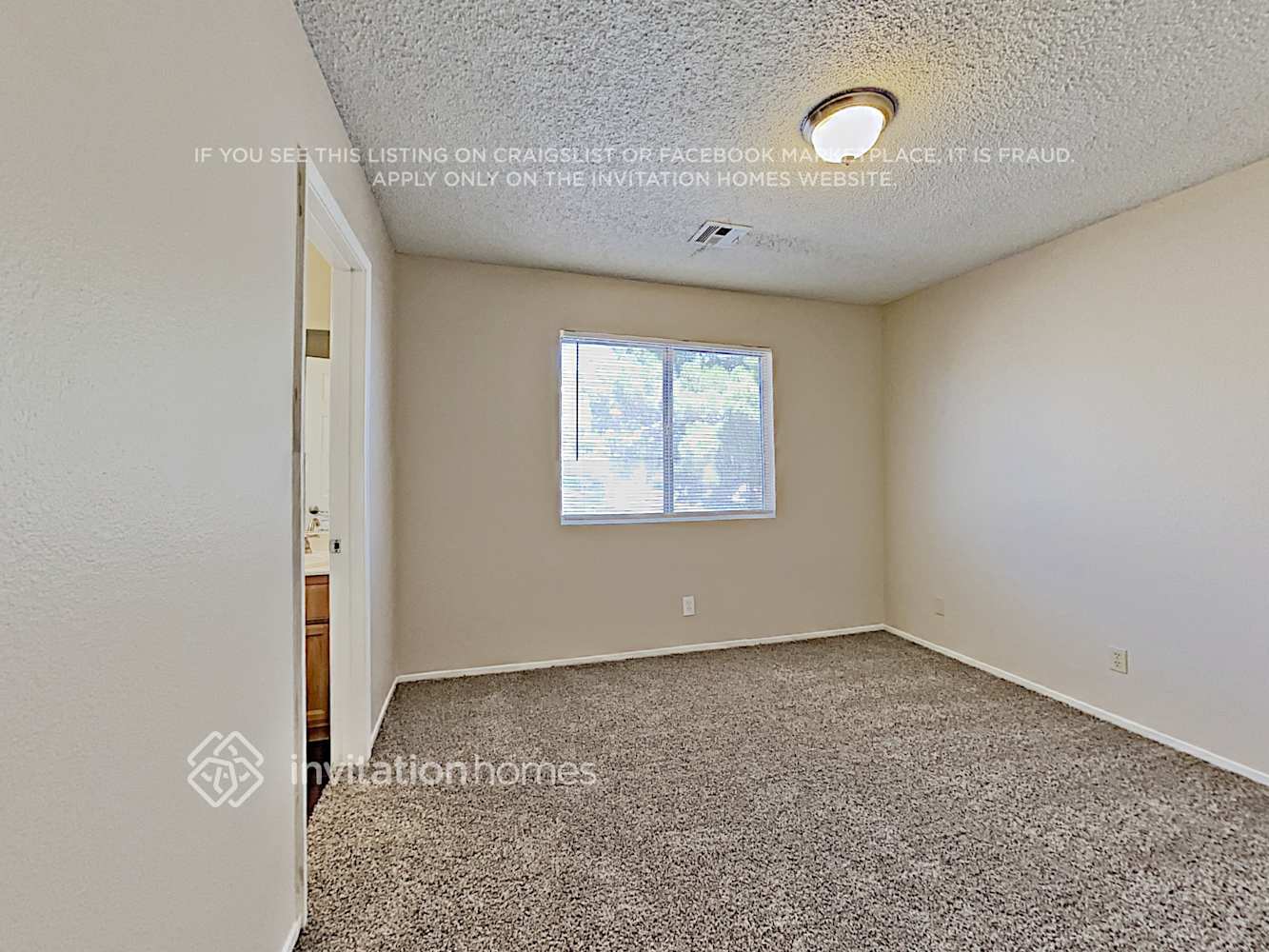 Building Photo - 914 Sparrow Ct