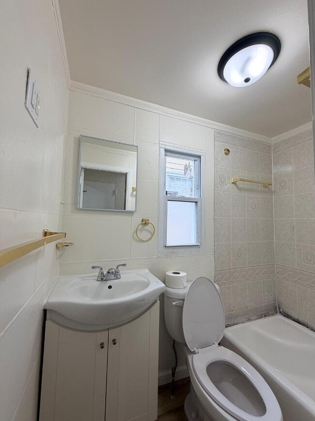 Building Photo - 2429 N 53rd St