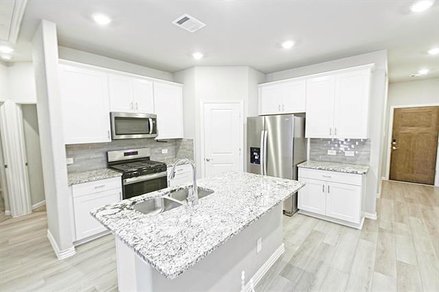 Building Photo - 3913 Murvaul Dr