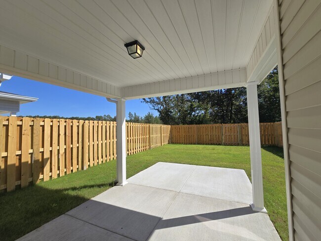 Building Photo - 8047 Bannock Cir