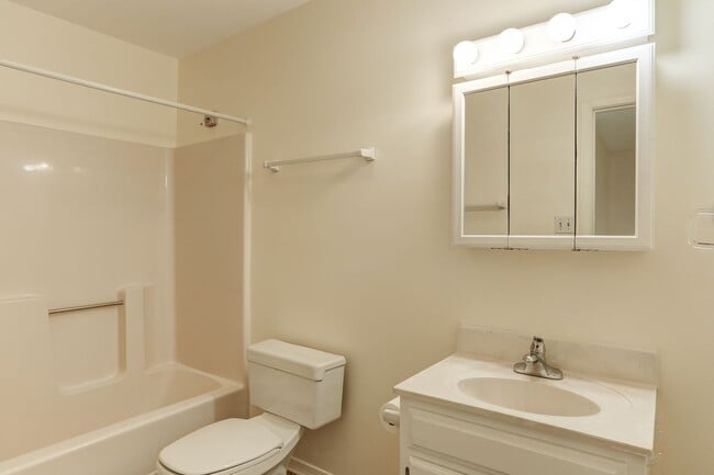 Building Photo - 3 Bedroom 1.5 bath home in Etters