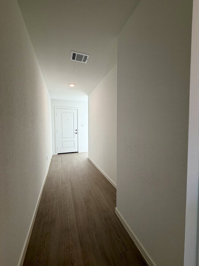 Building Photo - 14536 Azzurro Stone