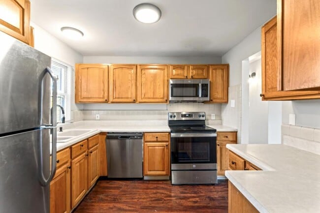 Building Photo - 9115 Clarion Dr