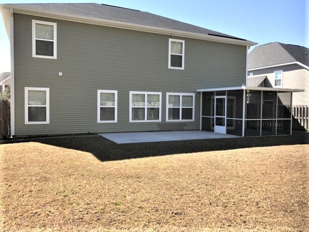 Building Photo - 498 Stonebridge Cir