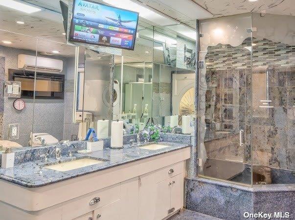 Building Photo - 215-40 27th Ave