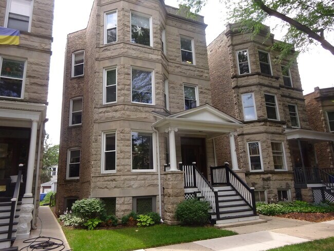 Building Photo - 2251 W Giddings St