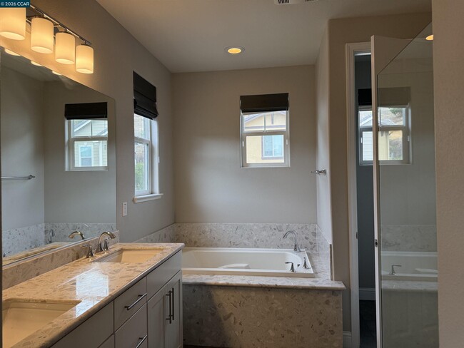 Building Photo - 64 Persimmon Walk