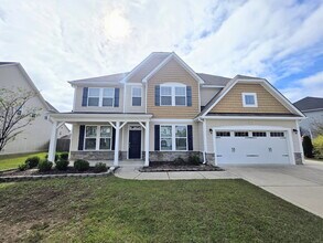 Building Photo - Beautiful Wilmington Floor Plan In Wedgefi...