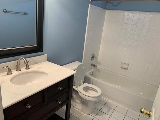Building Photo - 1172 Rhyne Chase