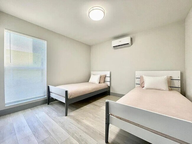 Building Photo - 1490 NW 55th Terrace