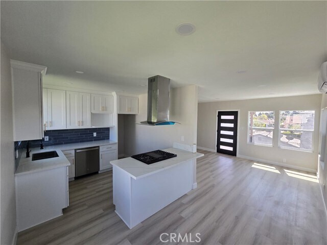 Building Photo - 3772 Ruthelen St