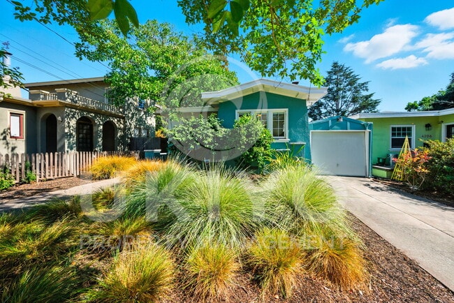 Building Photo - 4212 Arroyuelo Ave
