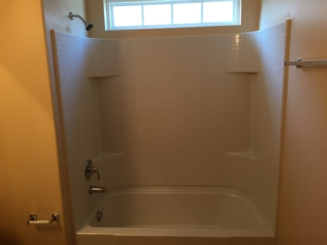 Building Photo - 83 Ristona Dr