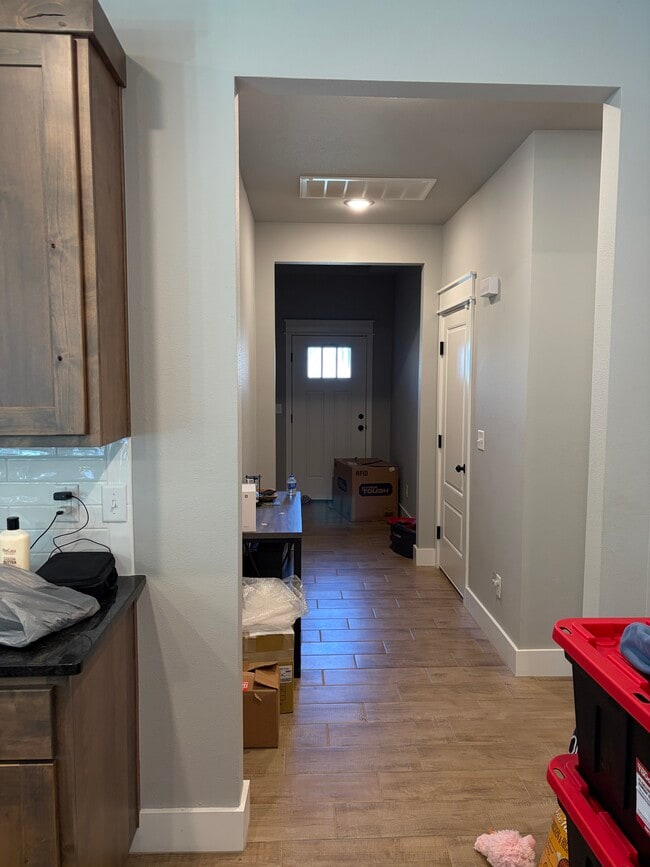 Building Photo - 1330 Foundry Dr