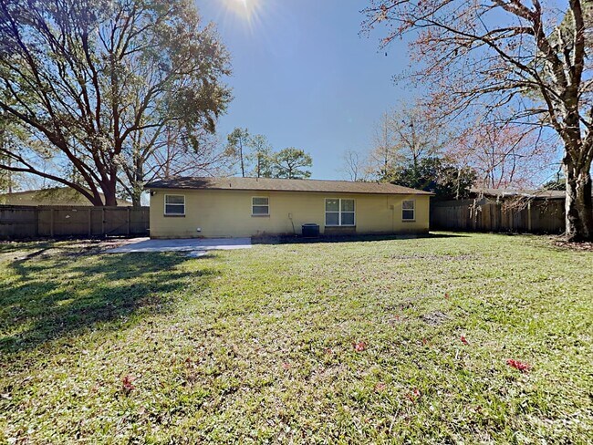Building Photo - 1641 Rhonda Dr