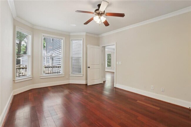 Building Photo - 411 Deering Rd NW