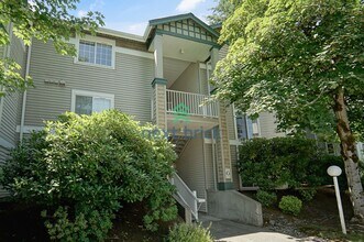 Building Photo - 1 Bed 1 Bath Condo for Rent in Sammamish!