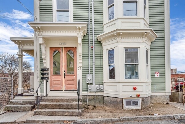 Building Photo - 23 Pleasant St