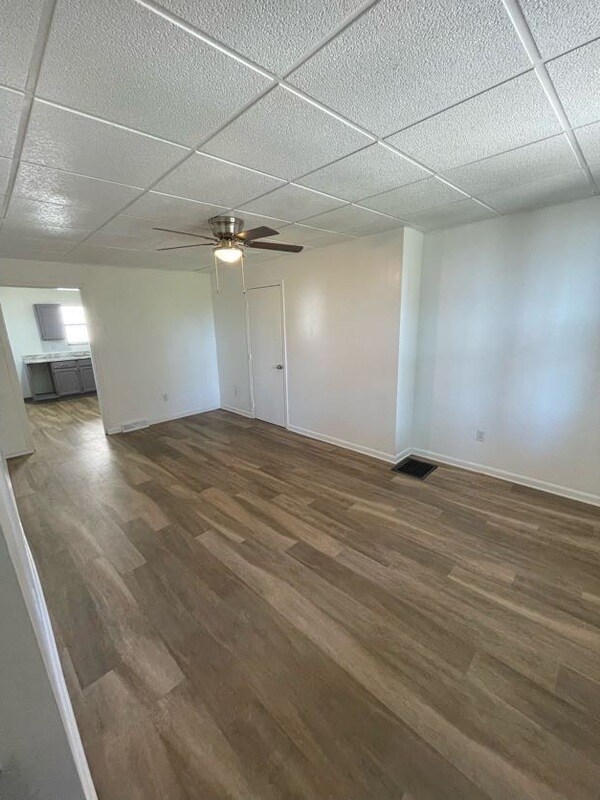 Building Photo - 405 Millbridge St