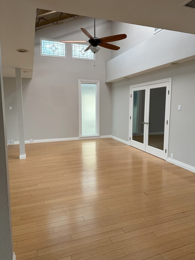Dinning room - 4659 Park Dr