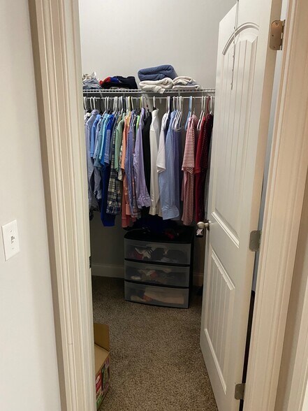 Building Photo - 318 Paul T Cir