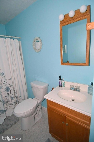 Building Photo - 67 Tranquil Way