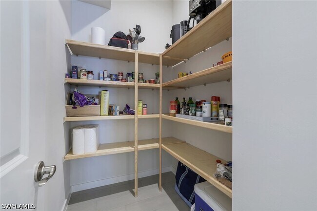 Building Photo - 14716 Kingfisher Lp