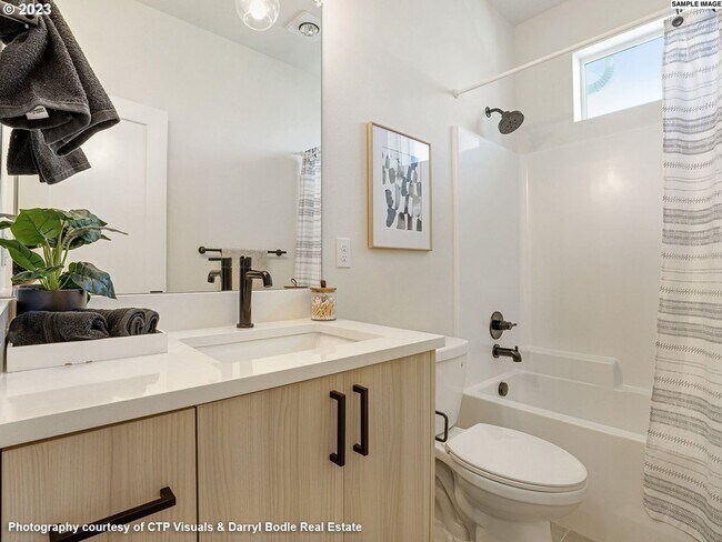 Building Photo - Stunning Modern Condo in Woodstock with Washer/Dryer in-unit, Patio & More