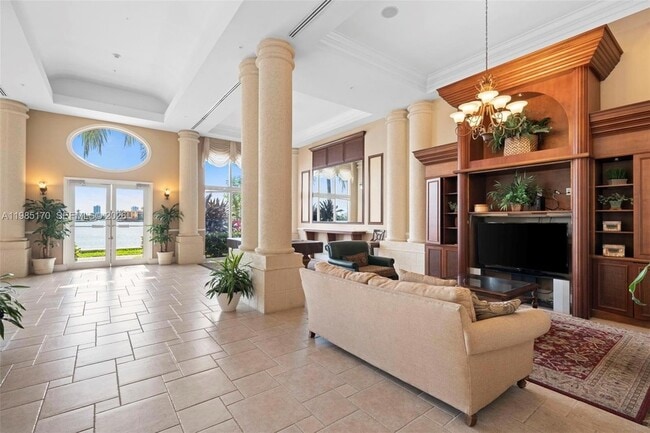 Building Photo - 17125 N Bay Rd