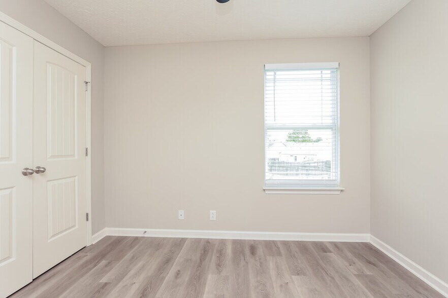 Building Photo - 3314 Velvet Court
