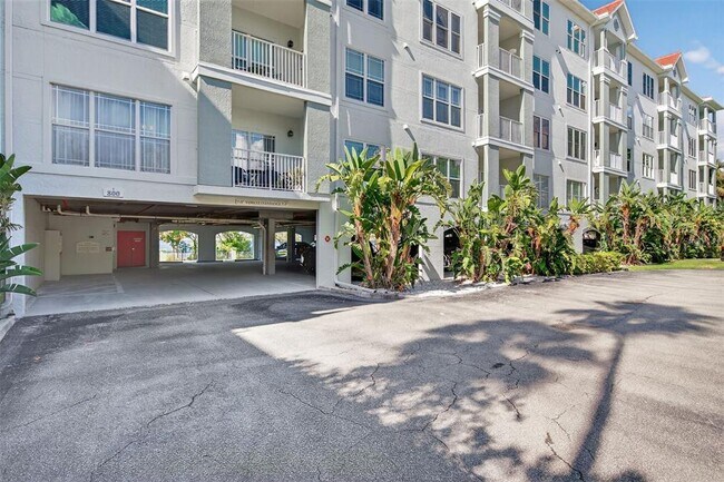 Building Photo - 210 3rd St W
