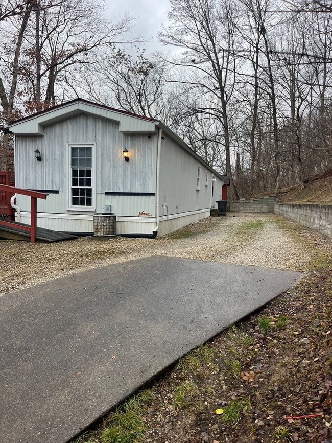 Building Photo - Secluded Open Floor Plan Mobile Home