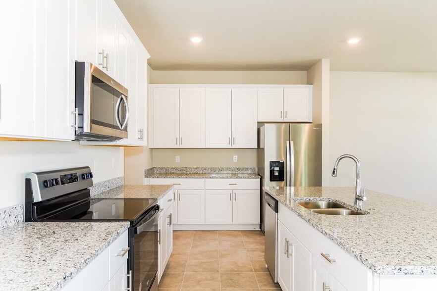 Building Photo - 2484 Gold Dust Dr