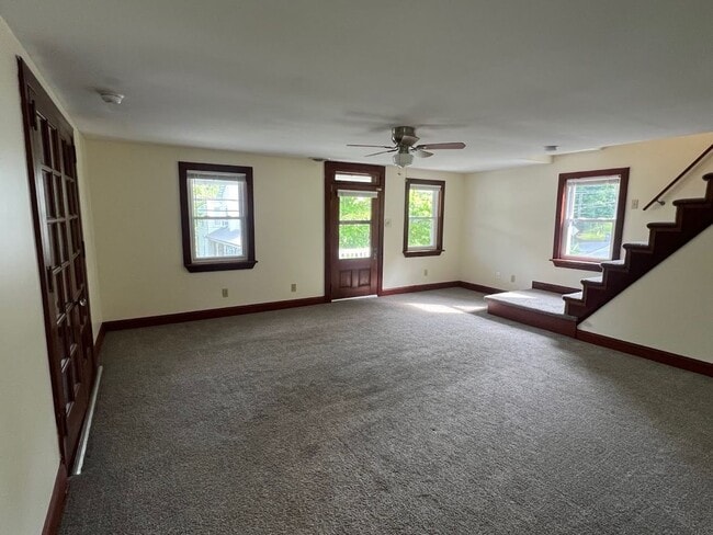 Building Photo - 3 Bedroom Home in Wernersville