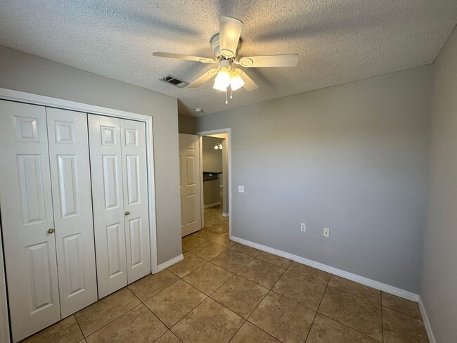 Building Photo - 2 bedroom 2 bath cottage home for rent in Hampton Lakes!