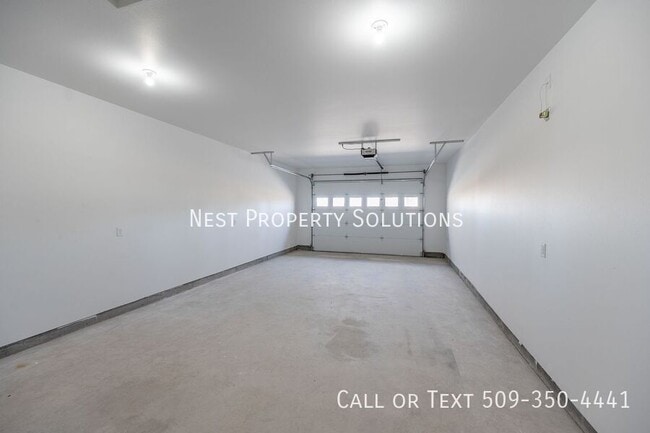 Building Photo - 1213 NE Nanto-B