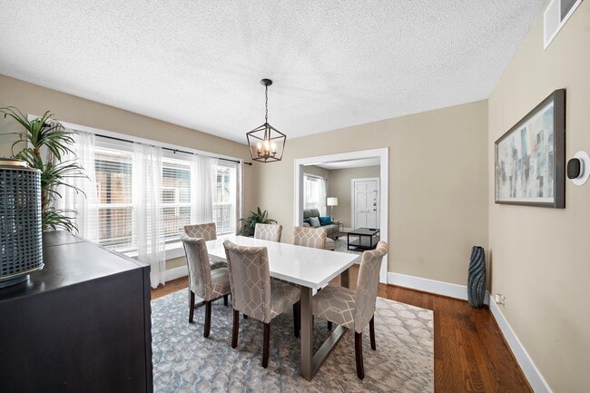 Building Photo - 1631 Castle Ct