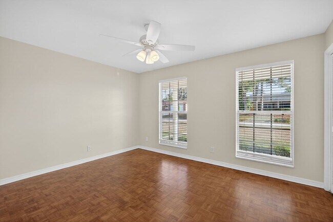 Building Photo - Home For Rent In Orange Park