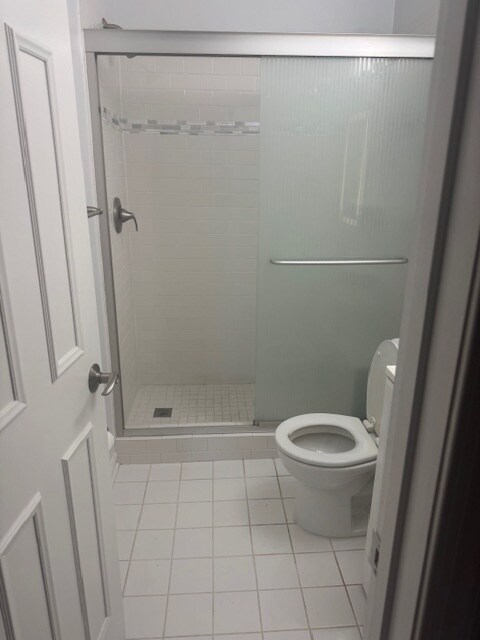 Building Photo - 13119 Shadyside Ln