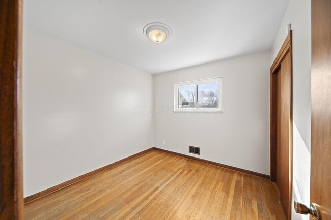 Building Photo - 1565 Garywood Ave