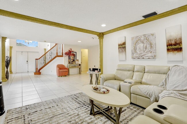 Building Photo - 3385 Seabreeze Ln