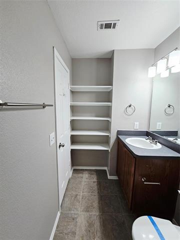 Building Photo - 10736 Traymore Dr