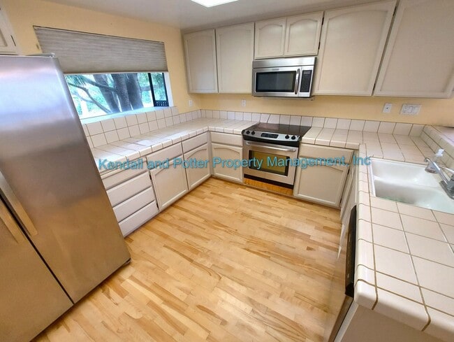 Building Photo - Spacious 3 Bed + Loft in Rio Del Mar